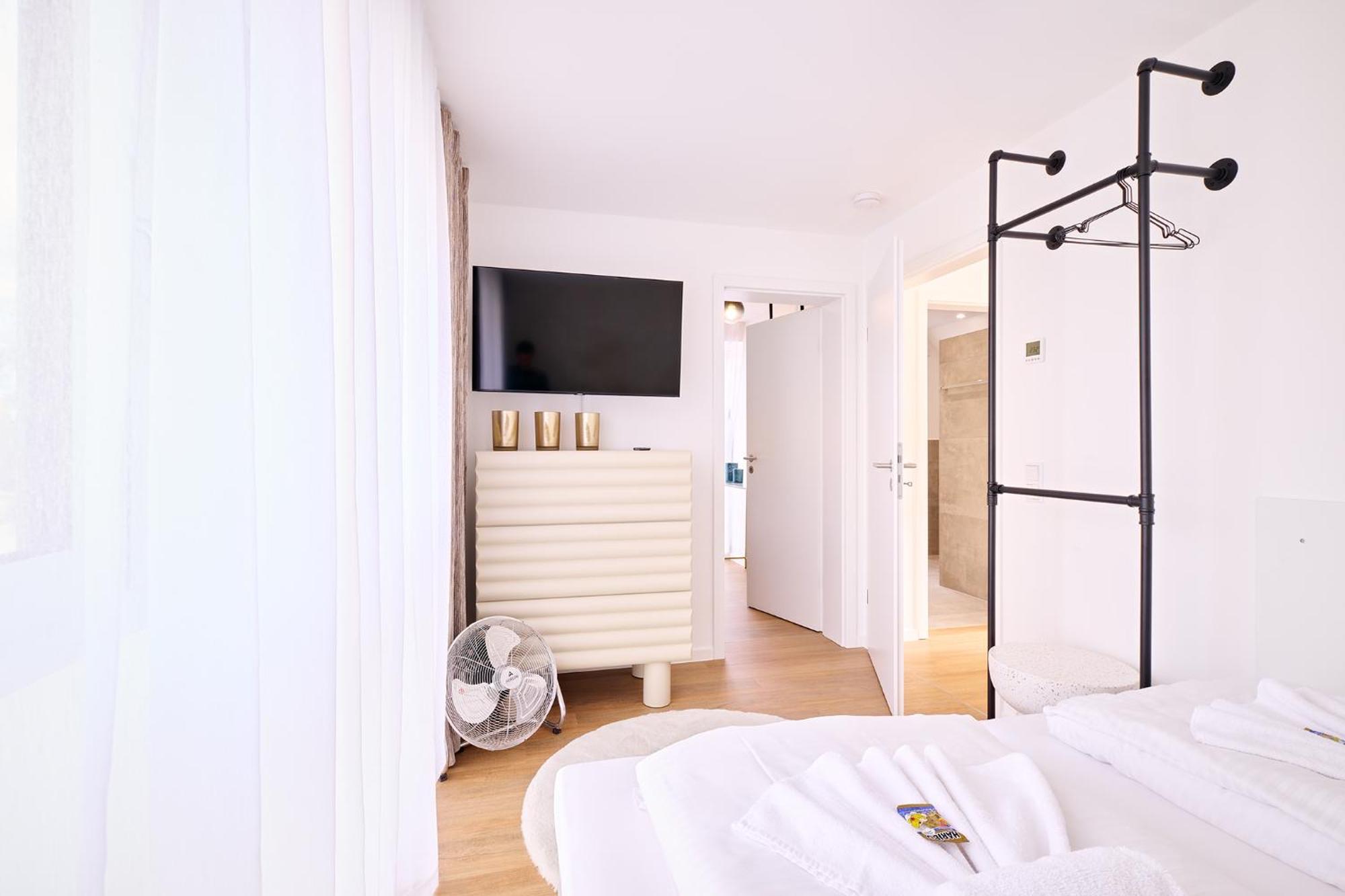 Xzllenz - 4 Schlafzimmer, Zentral, Parken, U-Bahn, 2 Baeder, 4 Smart-Tv, Optional Einzelbett Нюрнберг Екстериор снимка