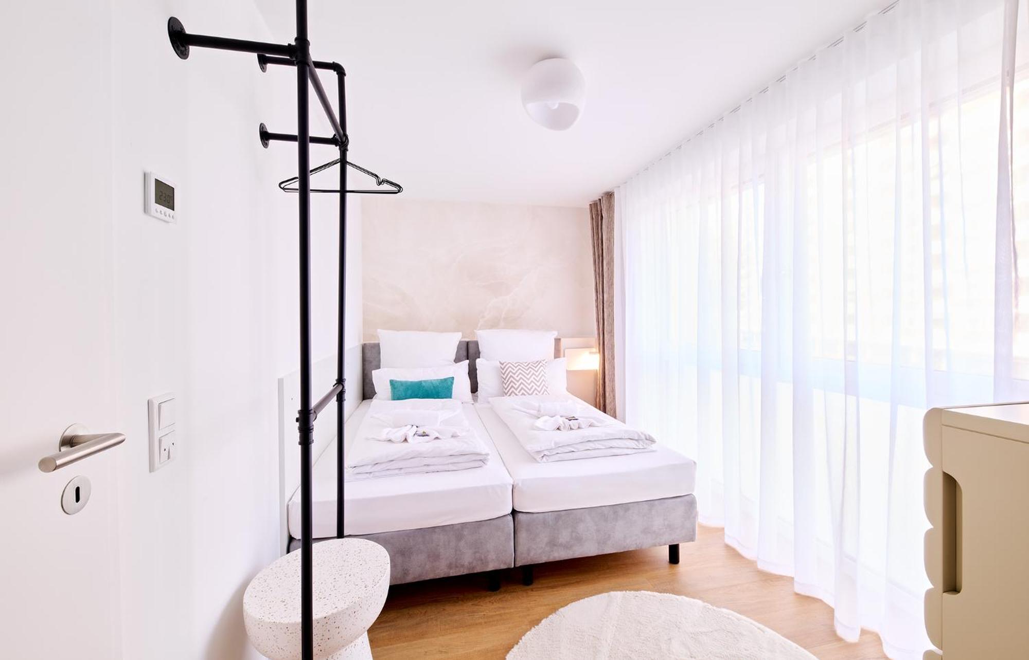 Xzllenz - 4 Schlafzimmer, Zentral, Parken, U-Bahn, 2 Baeder, 4 Smart-Tv, Optional Einzelbett Нюрнберг Екстериор снимка