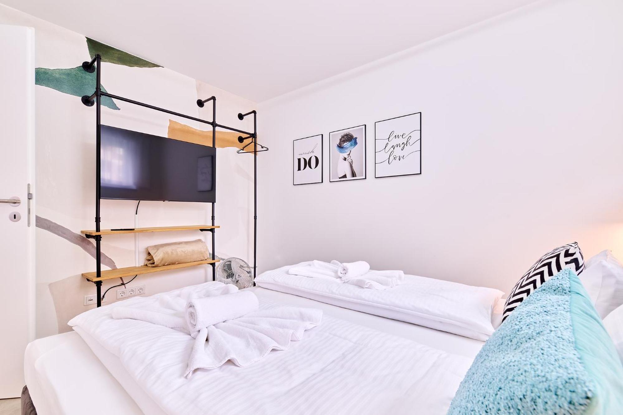 Xzllenz - 4 Schlafzimmer, Zentral, Parken, U-Bahn, 2 Baeder, 4 Smart-Tv, Optional Einzelbett Нюрнберг Екстериор снимка